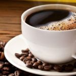 Jejum intermitente pode tomar café com adoçante