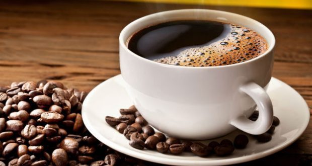 Jejum intermitente pode tomar café com adoçante